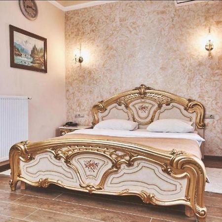 Готель Ангел На Великій Кільцевій Sofiivska Borshchahivka Exterior foto